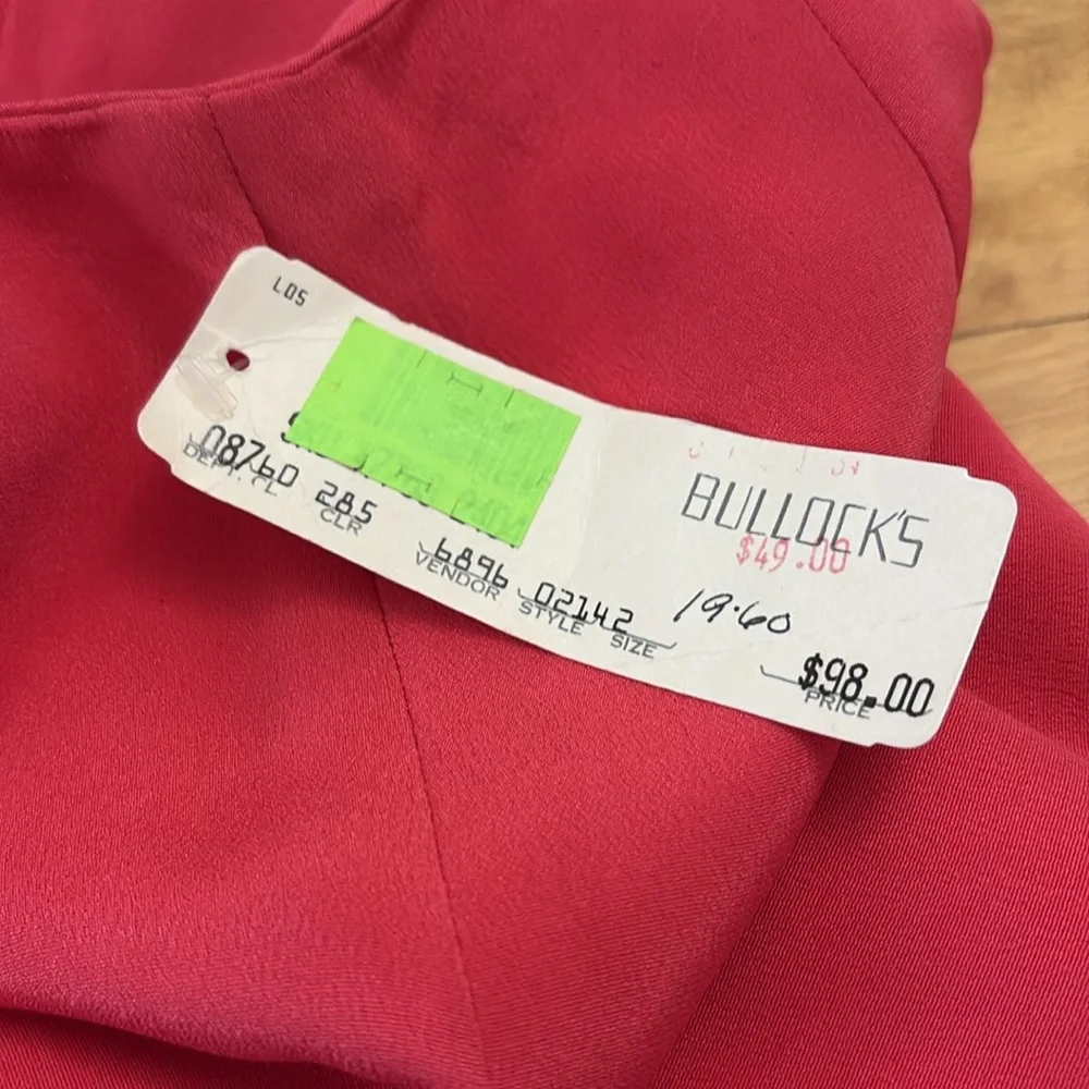 Episode by Carolyn Wight Freeman 100% Silk Skirt Bright Coral Size 8 Lined NWT